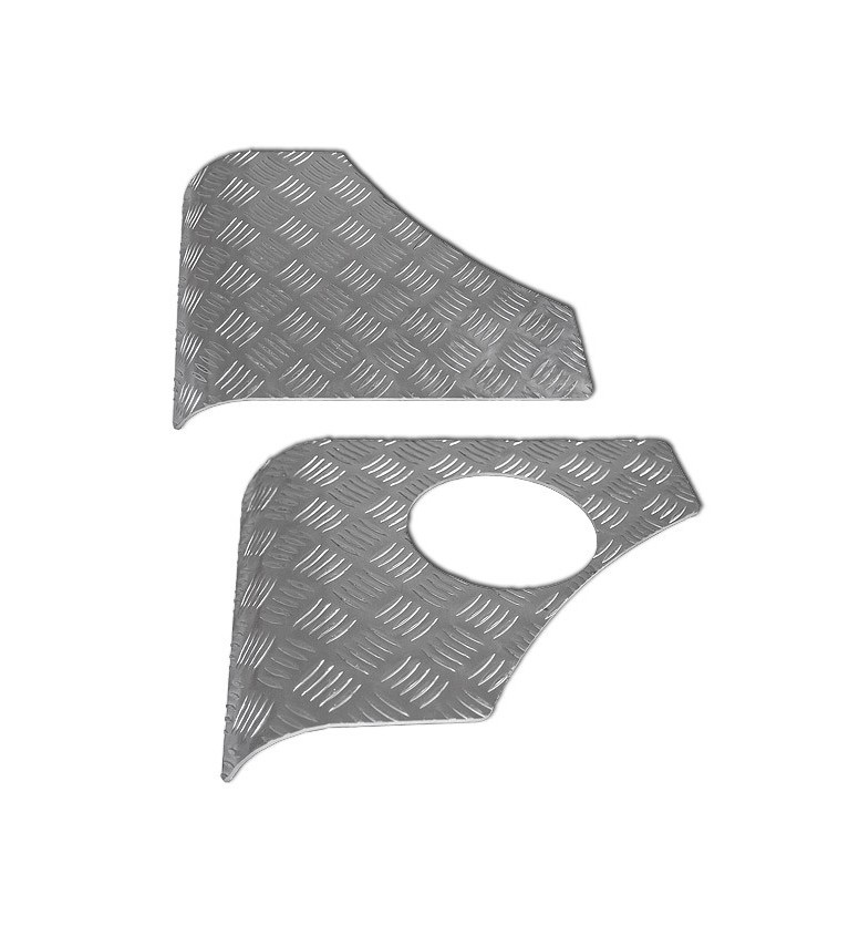 Rear diamond plate corner guards for Suzuki Samurai, left and right pair