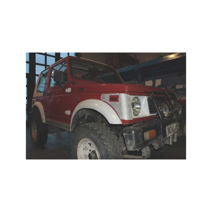 Chequer plate front corners