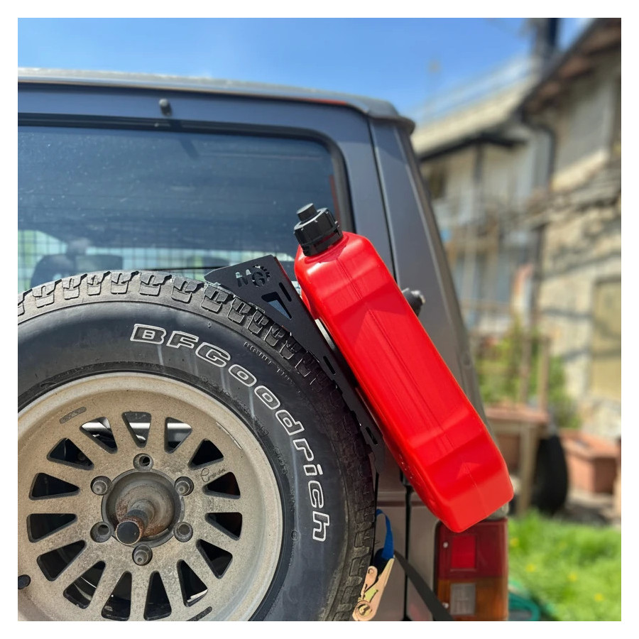 Universal wheel mount