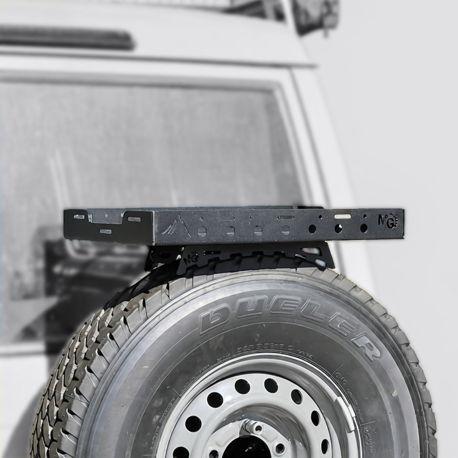 Universal wheel mount